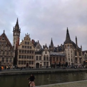 Gand et Bruxelles 🇧🇪 🍟 🏙️.#belgium